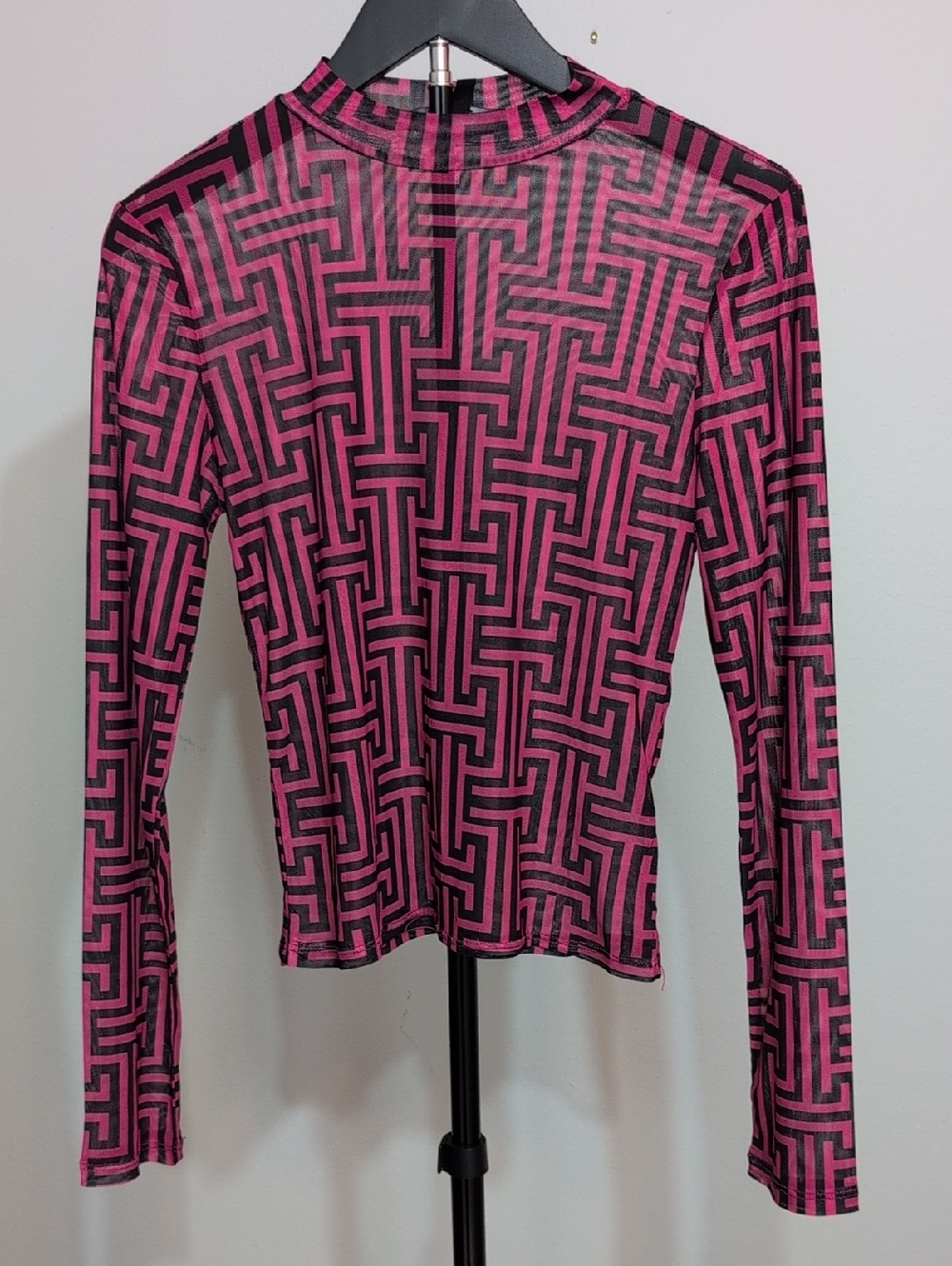 YMI Pink and Black Geometric Mesh Long-Sleeve Top